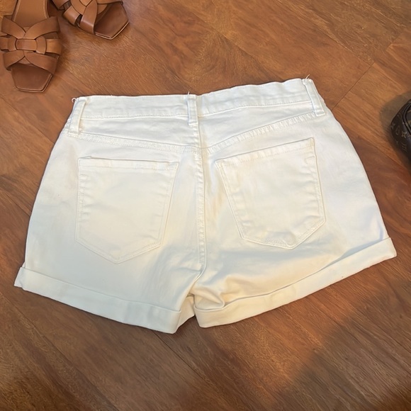 Old Navy Boyfriend Shorts - Picture 4 of 12